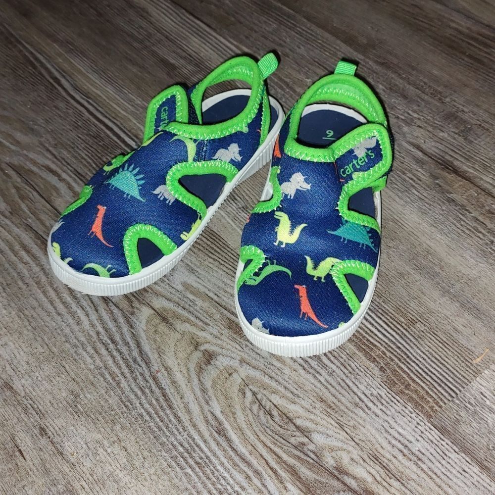 Carter's dinosaur water beach shoes Sz 9